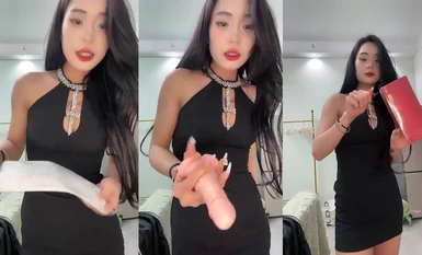 灬超級漂亮！【燦爛冬瓜】極品學妹~道具摳穴自慰~雙女御姐~全裸騷舞~爽死了~! (26)