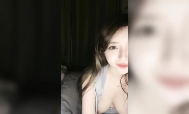 Nổ tung, nữ thần sắc đẹp cấp thần, trông giống Dương Mịch, mỹ nhân tuyệt sắc [Gấu Mianmian], "Các người đụ tôi như thế này, muốn làm tôi chảy nước mắt à?"