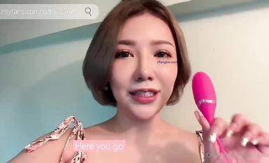 短發氣質網紅大波反差女神【嬰兒套娃】自拍啪啪合集 (1)
