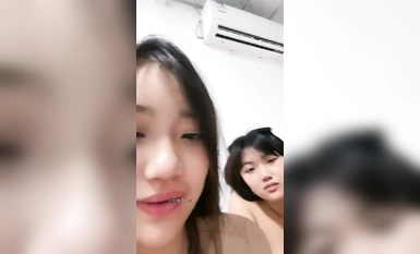 【甜心寶寶穎】19歲女大生帶閨蜜下海~仨人全脫了!揉奶玩… (5)