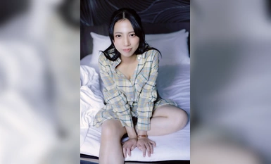 NAMH-008 真正的 Nakadashi 成人电影处女秀，21 岁的 Yuma Orihara。