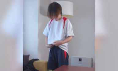 FC2-PPV-4435441 18なりたてボーイッシュ処女。性欲おじさんにファーストキス、処女喪失、どさくさ中出しまでされたのに、「処女卒業させてくれてありがとうございました♡」と感謝の言葉を述べる。めちゃくちゃ良い子ですね。