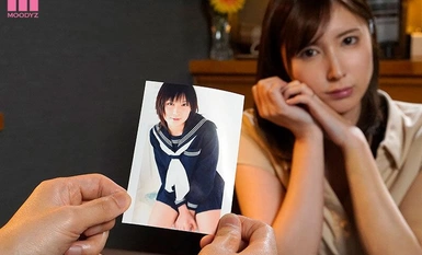 MIDV-728 年上の妻みうに制服着せて青春SEX 大好きな妻の10代を妄想して出会った頃のようにハメ狂いした週末 仲村みう