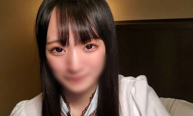 FC2-PPV-4426644 999pts 限量发售至 5 月 21 日！本片真实记录了与面容性感的年轻女士玩耍的过程。　未经审查的原始中桥。