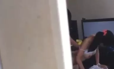 【艺校猫系女友】阳光洒在嫩穴上 小妹妹坐在马桶上 撒尿特写 阴毛上水光点点 自慰娇喘极致诱惑