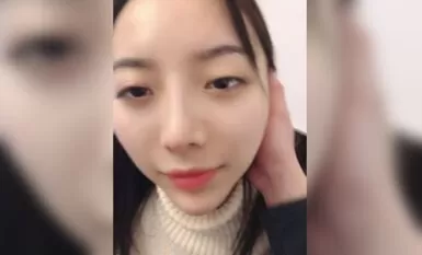 神様の友達のお嫁さんは、オーラルセックスが本当に上手で、プライベートでも恋人を弄び、その水っぽい肌のような舌は、本当に気持ちよさそうにチンコを舐める。