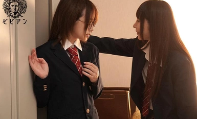 BBAN-479 Isang hindi inaasahang reunion sa unibersidad kasama ang isang palihim na babae na dati kong pinagtatawanan! Lesbian campus life kung saan ang isang simpleng babae ay biglang nagtransform sa isang sikat na bimbo gal at patuloy na ginagawang slut.