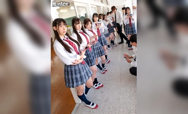 HUNTC-117 校内立ちんぼ女子〇生！ホ別1.5？校内でヤレばホテル代無料！交渉次第でNNOK！援交・パパ活する女子たちは最近公園で取り締まりが厳しく…