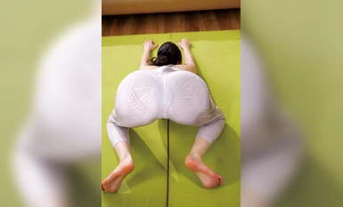 NGOD-209 Tuwang-tuwa ako sa walang malay na pagpukaw sa puwit ng may asawang katabi kaya siniil ko siya ng isang ganap na tuwid na malaking titi hanggang siya ay nag-cumming sa lahat ng oras habang ang kanyang asawa ay wala... Hikari Hime