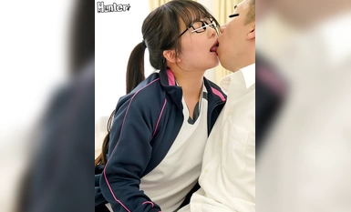 HUNTC-052 ``Jika saya melihat sesuatu seperti itu, saya akan mahu merangkap.'' Seorang gadis yang langsung tidak melihat saya sebagai seorang lelaki (rakan sekelas, rakan separuh masa, kawan zaman kanak-kanak...) bertukar menjadi oleh kemunculan t