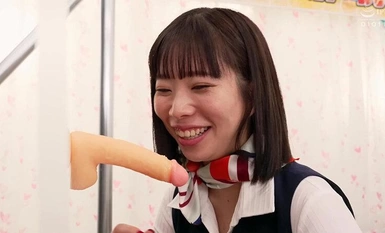 KING-252 Ito ay sa pamamagitan ng transparent na pader, kaya makikita mo ang dildo puki! Isang napakakapal na dildo challenge sa halagang 100 yen bawat piston ng isang CA na may magagandang binti pagkatapos bumalik mula sa isang flight! Lalong nagiging ma