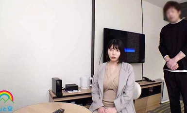 SORA-526 2段式完堕ちNTR 上納システムで色白むっちり巨乳妻は何度も何度も成金先輩にハメ狂いさせられました Case.1嫁さんダマテンのPBハメ撮り Case.2成金先輩の上納胸糞NTRハメ 九井スナオ