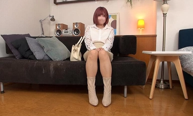 OLM-058E 可爱的蜜桃臀女孩性欲泛滥，在恋腿癖父亲的连裤袜游戏中被淫荡地操弄！ 佐月惠奈