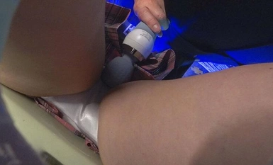 NUBI-086 地下アイドル過激チェキ会2