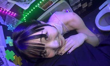 NUBI-086 地下アイドル過激チェキ会2