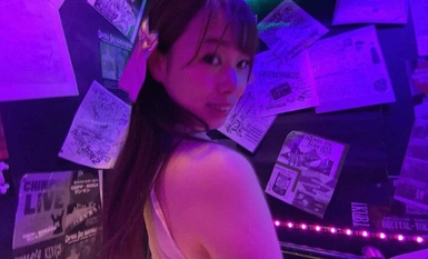 NUBI-086 地下アイドル過激チェキ会2