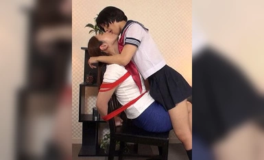 Dumating na ang LZBS-105 School entrance season! Lesbian Uniform Collection Spring/Summer 2024 ~ Ang mga lesbian na babae ay tumutulo ng love juice mula sa palda ng kanilang mga uniporme sa paaralan at pinagkikiskisan ang kanilang mga pawis na puki ~ Main