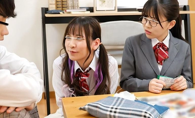 HUNTC-053 【学力偏差値トップのガリ勉女子とSEX偏差値トップのヤリマン女子】2人の両極端な幼馴染が彼女がいるボクのチ○ポを奪い合い3P！ボクに気がある