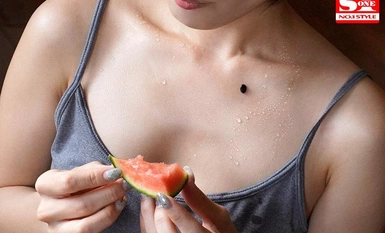 [モザイク破壊]SSIS-131 ど田舎の夏はヤルことがなくて隣の美人奥さんの誘惑に乗っかり毎日じっとり汗だく交尾 小島みなみ