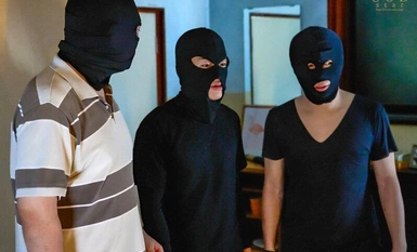 [Pemusnahan mozek] MULA-022 Tarikh ×××. Saya diserang oleh lelaki dari kelab filem universiti yang sama yang saya percayai, dan mereka menyerang saya berulang kali dan membuatkan saya merangkap... MINAMO