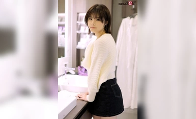 MOGI-132 [初次拍摄] 在西餐厅打工的女大学生 奇迹美少女，经验不足，却比别人更喜欢情色。 有一天 有一天