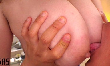 GAS-513 Nuru 努鲁爆乳香皂 - K 杯在性产业中首次亮相 Shizune Morisaki