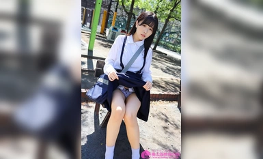 YMDD-377 Pakcik, hentikan pengalaman rahsia dan menyentuh hati yang berlaku kepada seorang gadis yang tidak mempunyai naluri pertahanan. Konatsu Kashiwagi