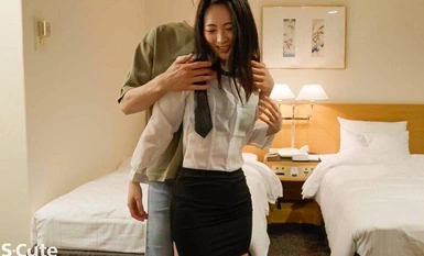 SQTE-533 시크한 미녀는 섹스 중 180°豹変. 절규 섹스에서 대절정! 이마이 에미