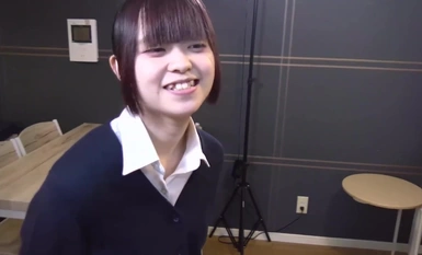 FC2-PPV-4356815 Nagisa-chan 身着纯白内衣，为四根鸡巴口交。4K 高清，可作为评论奖励。