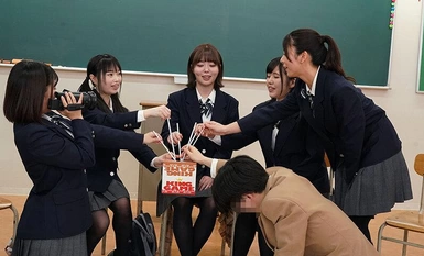 [모자이크 파괴] DVDMS-948 방과 후 검은 타이츠 여고생들에게 돌격 협상! 동갑내기 동정녀와 생애 첫 왕좌의 게임 해보지 않겠습니까? 다양한 데니어 수의 헐렁한 블랙 타이츠를 혼자서 독차지하고ハメまくり! 끼이고 밟히고 짓밟히고 질내 사정 마음껏! 하렘 붓을 내려 대 난교!