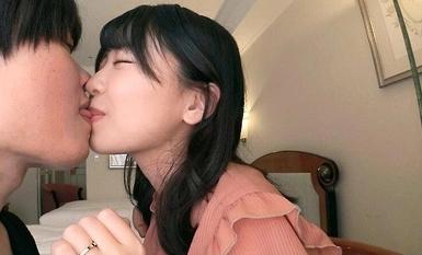 KBTK-010 「専業主婦の妻が不倫をしました…」 私が仕事に勤しんでいる昼下がりの隙を縫って。理性が飛ぶほどのデカチンを目の当たりにするも満たされない膣に馴染ませれば快感の一途を辿る300分9発射！！