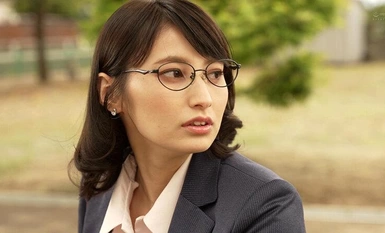 MOND-267 与我梦想中的女老板本田瞳在一起