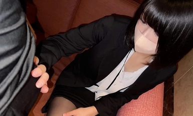534IND-159 顔出し【個人撮影】家賃の為に応募してきた金欠OLとの割り切り活動を公開