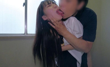 GHAT-149 校服私拍天使的小穴女孩身材苗条的羽毛球运动员Momochan，面容姣好，被干得一塌糊涂。