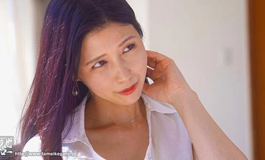 [モザイク破壊]MEYD-889 清楚な見た目でSEXはグローバルー。体験人数100人7カ国のチ○ポでイキまくった妻 彩木らん32歳AV DEBUT