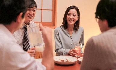 [モザイク破壊]SUWK-012 長男の担任の若手教師と週一、1時間のカラオケ密会不倫で欲求不満を解消する絶倫PTAママ（43） 古東まりこ