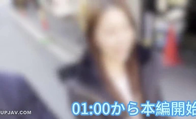 FC2-PPV-4343460 [未删减] [2次射精] 痴情美丽的SHOW女子爱上了中年鸡巴。她被充满唾液的舌头舔吻，并交换体液粗俗的lerorelle覆盖粘口交。