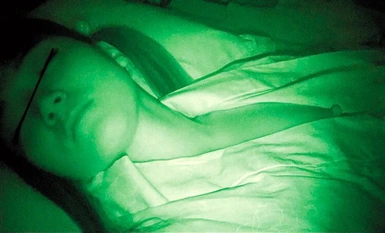 SUJI-228 取消父亲资格：夜间爱女，猥亵性交，4 小时。
