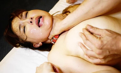 PYU-374 Người phụ nữ trưởng thành xinh đẹp phun nước khi giao hợp mãnh liệt