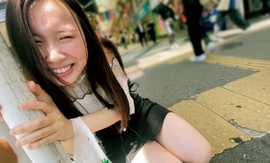 765ORECS-132 Gadis amatur yang cantik dan gadis penggetar alat kawalan jauh yang menggeletar dan merangkap dalam orang ramai! Maika-chan Sayaka-chan