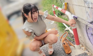 765ORECS-132 Gadis amatur yang cantik dan gadis penggetar alat kawalan jauh yang menggeletar dan merangkap dalam orang ramai! Maika-chan Sayaka-chan