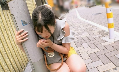 765ORECS-132 Gadis amatur yang cantik dan gadis penggetar alat kawalan jauh yang menggeletar dan merangkap dalam orang ramai! Maika-chan Sayaka-chan