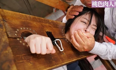 [モザイク破壊]810MOMO-003 不良美少女の痙攣と絶頂 泣いて謝るまでお仕置きだ！