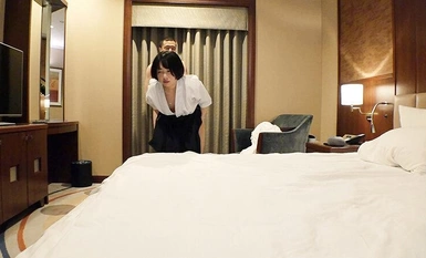 COM-374 女学生哀史 実母に売られた美少女