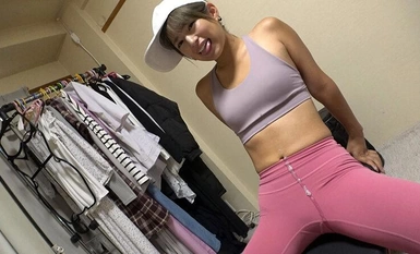 OKL-002 Mitsuki Nagisa God Gymwear 穿着健身服的美丽健身者和社交网络影响者！欣赏这些生活在与我们不同的世界中的高级女孩的美臀和阴阜特写镜头！健身房女孩的大腿、臀部，甚至是穿着衣服的小便！贴身衣物的超特写，全裸性交！