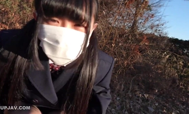 FC2-PPV-4327193 初撮影・顔出し！！明日まで限定！！えっ！？君は何歳なの！？まるで可愛い女のパンティーと溢れ出す愛液に理性崩壊・・・世の中に背徳感を感じ罪を覚悟で生中出し！！