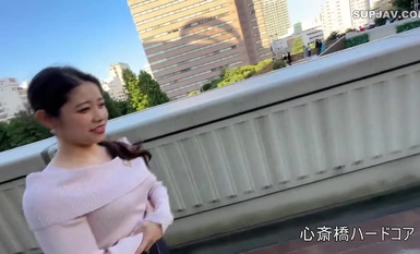 FC2-PPV-4327800 *Thời gian có hạn* Chị gái xinh đẹp của căng tin trường, 32 tuổi. Chuyện tình bí mật tại khách sạn với một chàng trai kém 10 tuổi và một sinh viên đại học!!