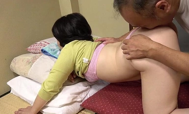 RD-1222 중년 아내 음란 드라마 집주인에게 집요하게 음부를 핥힌 아내는... 친구의 결혼식에서 재회한 동창생에게 진한 키스를 당하고...
