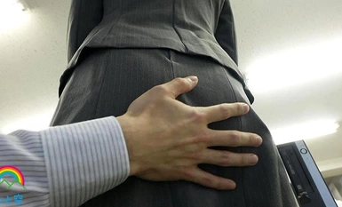 SORA-515 愛上帶回家的強暴、性毒品、討厭她的性騷擾上司，用春藥軟禁她，把她變成專門進行性處理的辦公室女孩木下希瑪麗