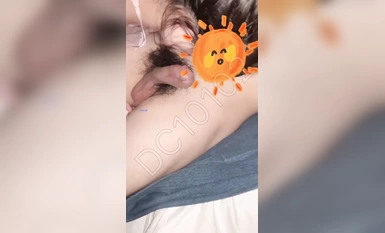 Mag-subscribe sa sobrang slutty hotwife [DC10102] sa Twitter, ang kanyang puki ay pink at malambot sa 3P na may props na nakalabas, at Ziwei climaxes at squirts (2)